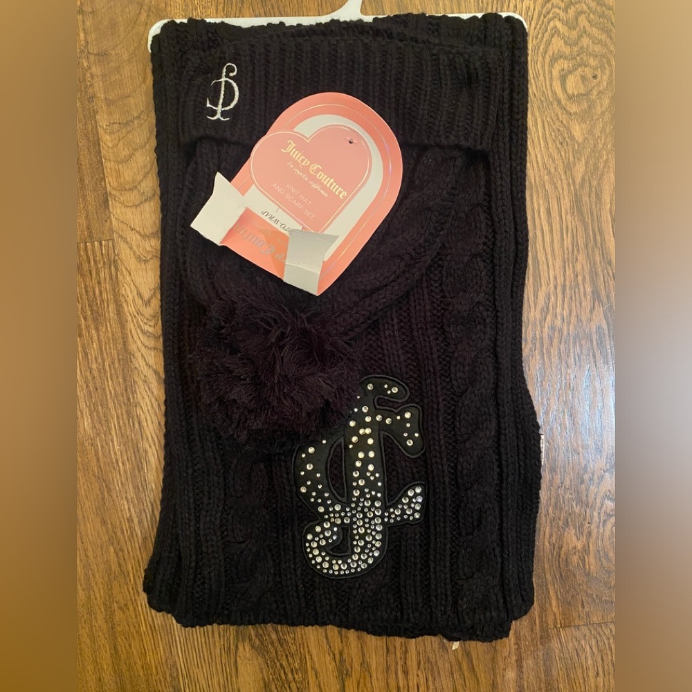 Juicy Couture Hat & Scarf Set